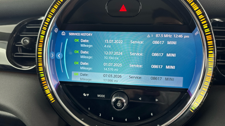 MINI Hatchback 1.5 Cooper Classic 3dr Auto Petrol Hatchback